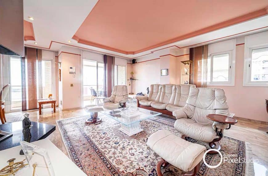 interior con muebles de colección
